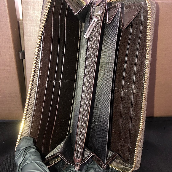 GUCCI GG Web Canvas Interlinked G’s Soho Brown Leather Trim Continental Wallet - Picture 8 of 17